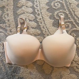 Victoria’s Secret 38 DDD
